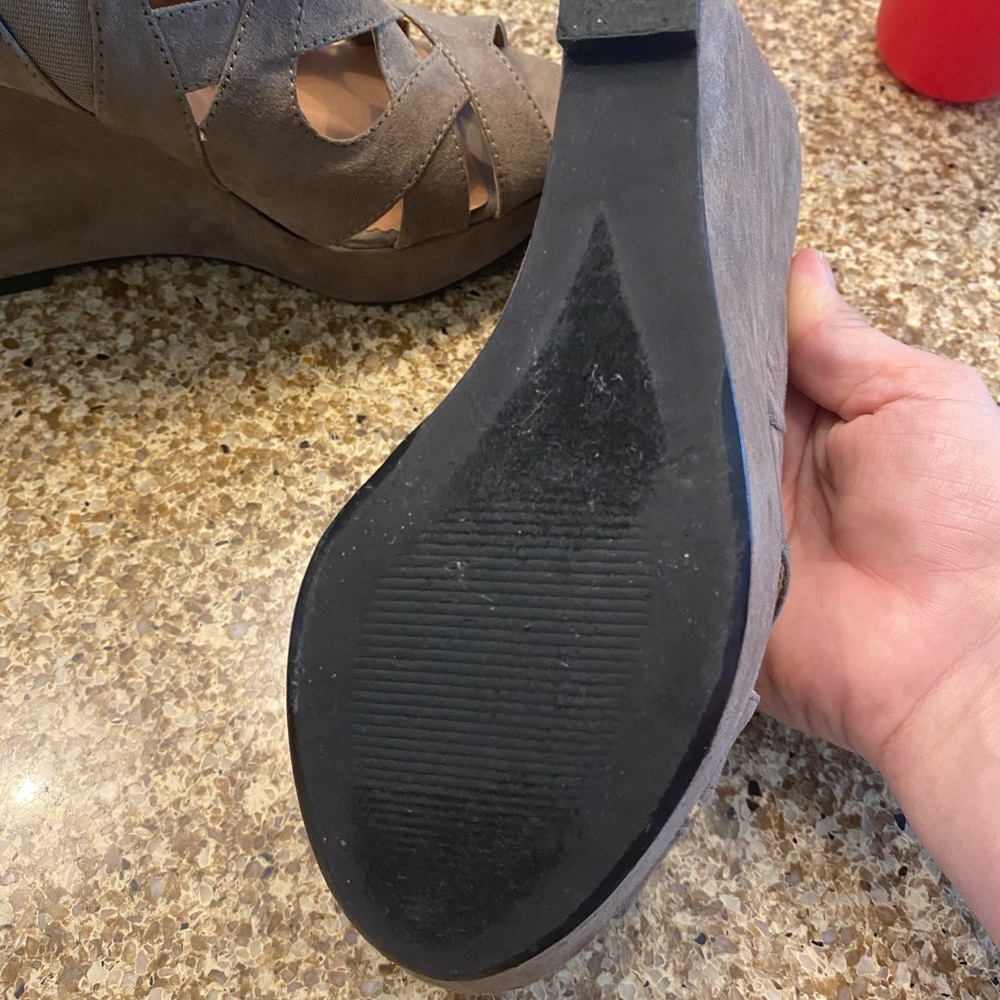 Suede Platform - image 3